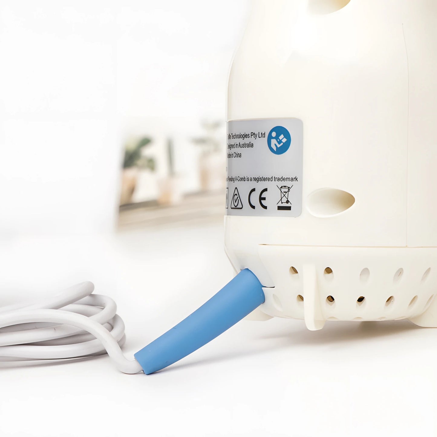 Efficient Flea & Lice Cleaning Comb